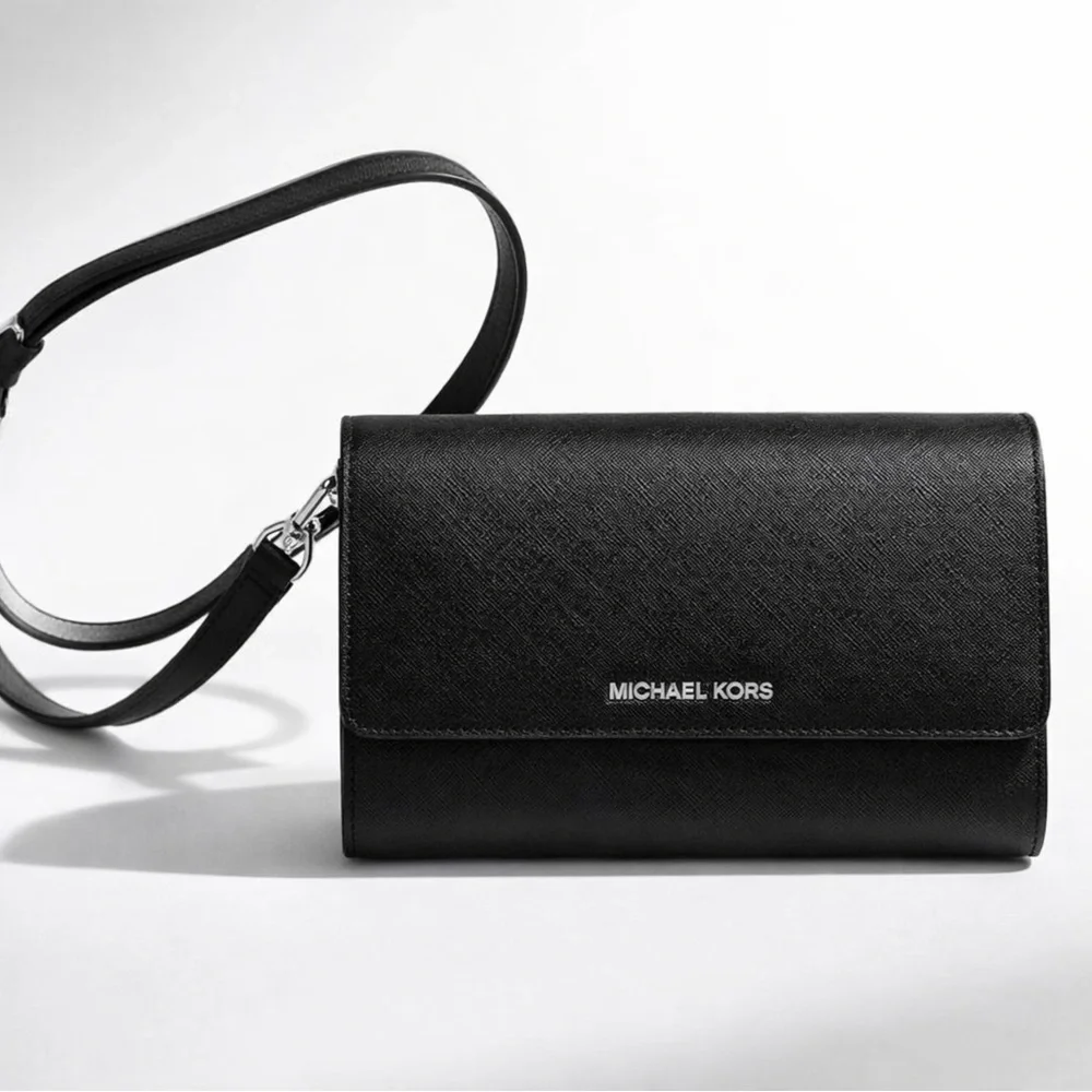 Michael Kors Jet Set Travel 3-in-1 Crossbody bag in Saffiano black leather - Picture 4 of 14